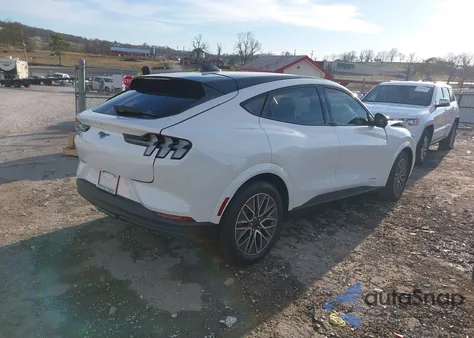 2025 Ford Mustang Mach-E Premium z USA, uszkodzony, nr VIN 3FMTK3SU8SMA13535